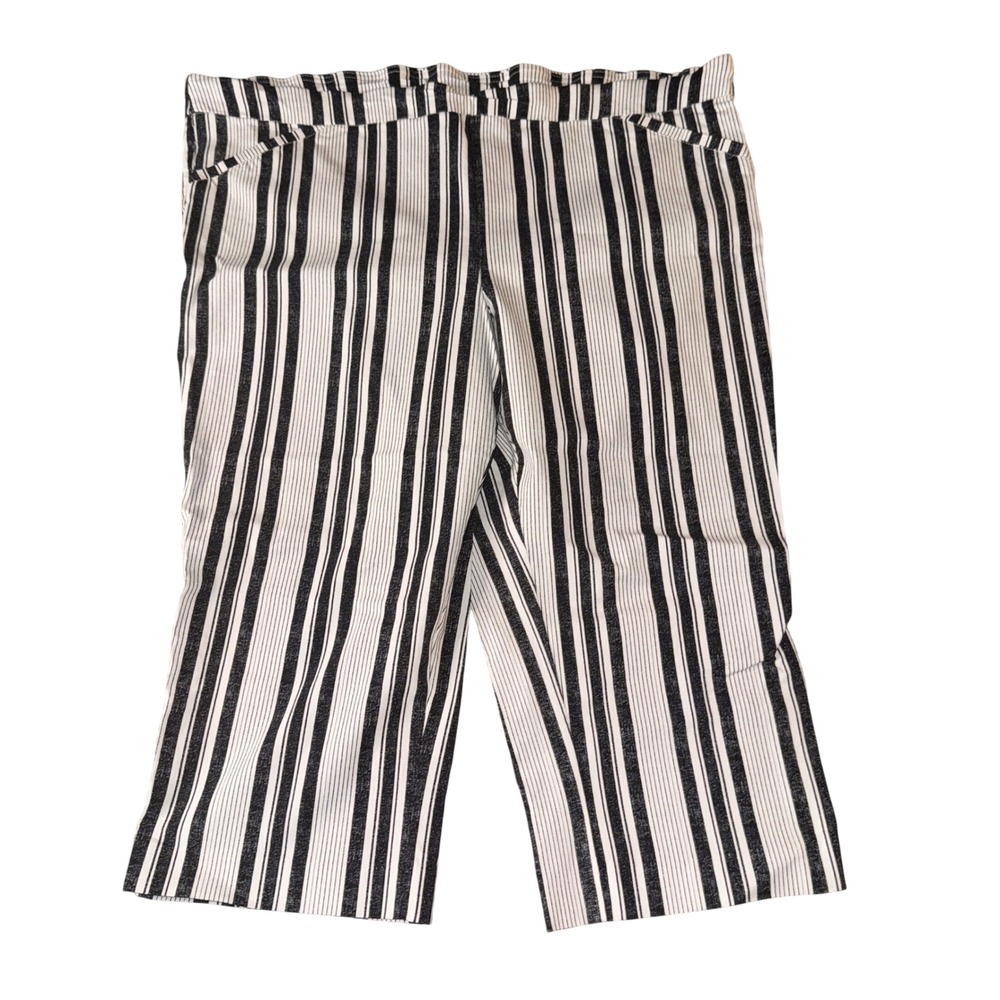 Briggs Capri Pants 22W Black White Striped Pull On Cropped Plus Size